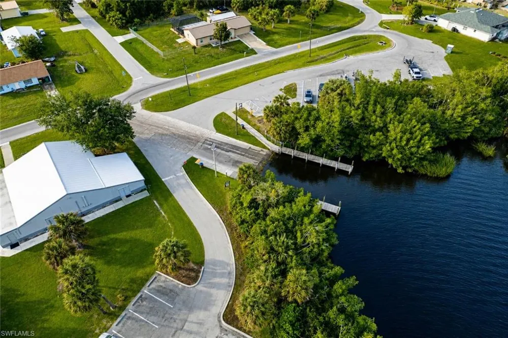 27072 Hillshire Lane Punta Gorda, FL 33983