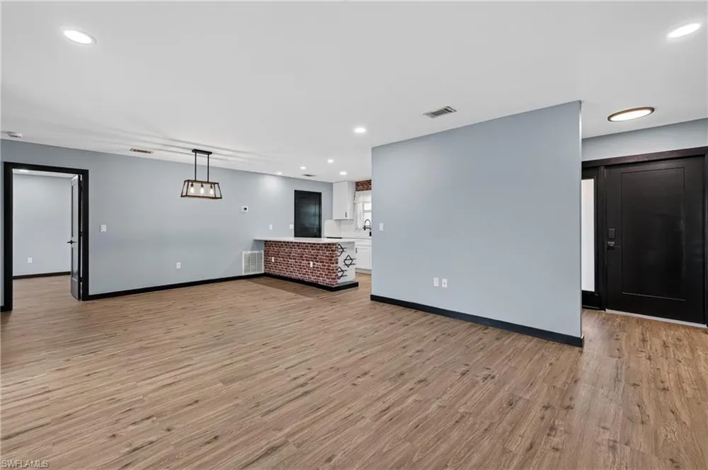 27072 Hillshire Lane Punta Gorda, FL 33983