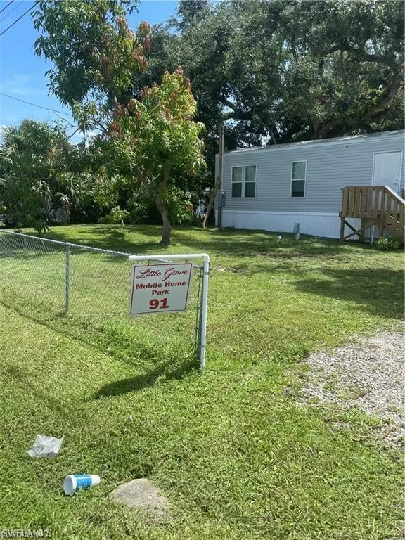 1699 Ixora Drive North Fort Myers, FL 33917
