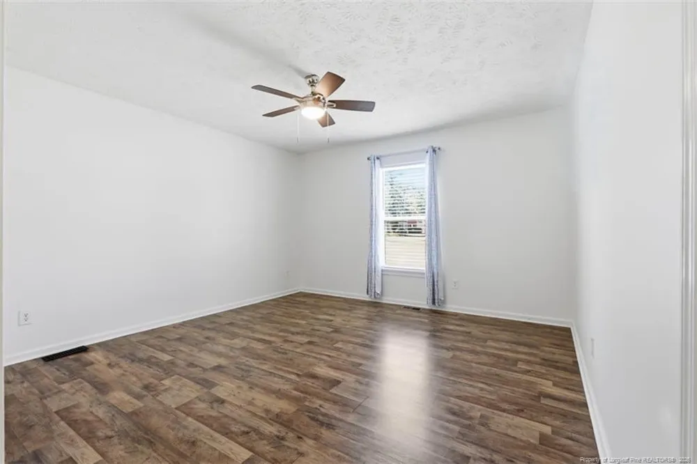 627 Sunnybrook Drive Hope Mills, NC 28348