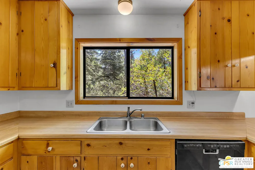 52260 Sylvan Way Idyllwild, CA 92549