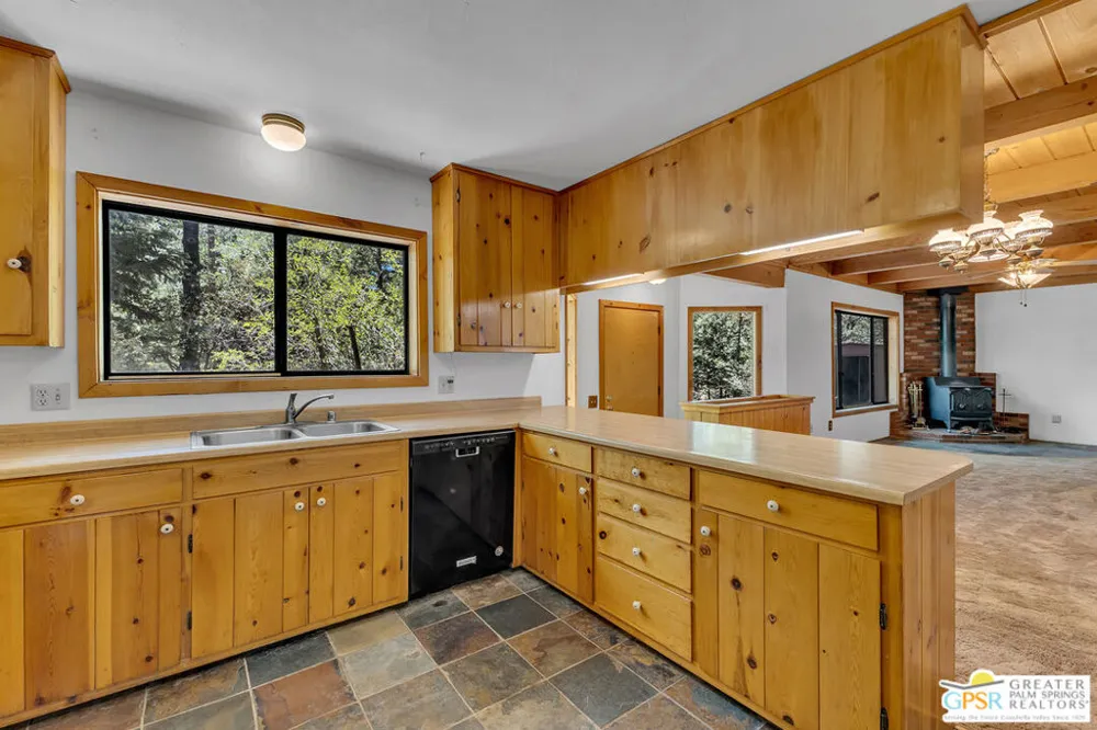 52260 Sylvan Way Idyllwild, CA 92549
