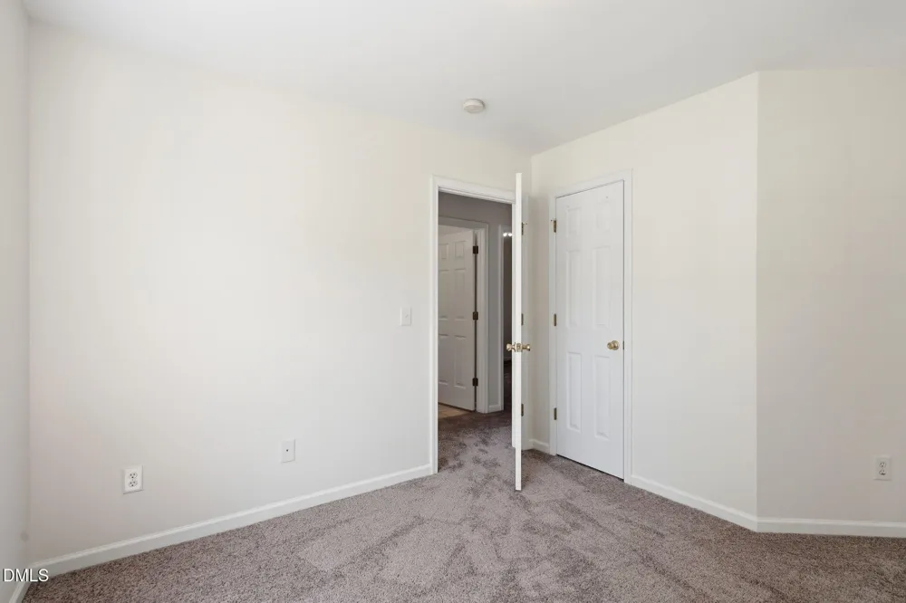 514 Walnut Crossing Drive Whitsett, NC 27377