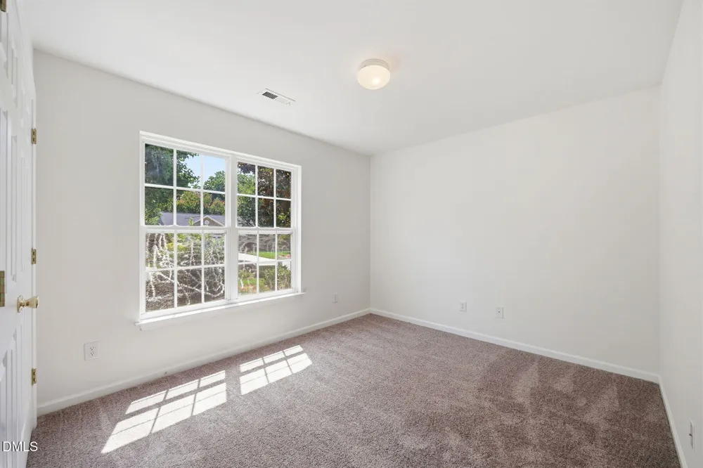 514 Walnut Crossing Drive Whitsett, NC 27377