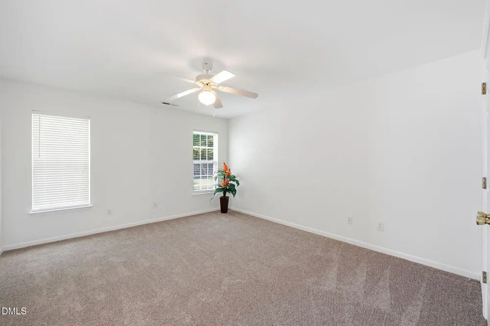 514 Walnut Crossing Drive Whitsett, NC 27377