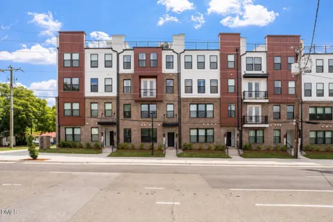 1205 S Blount Street #201