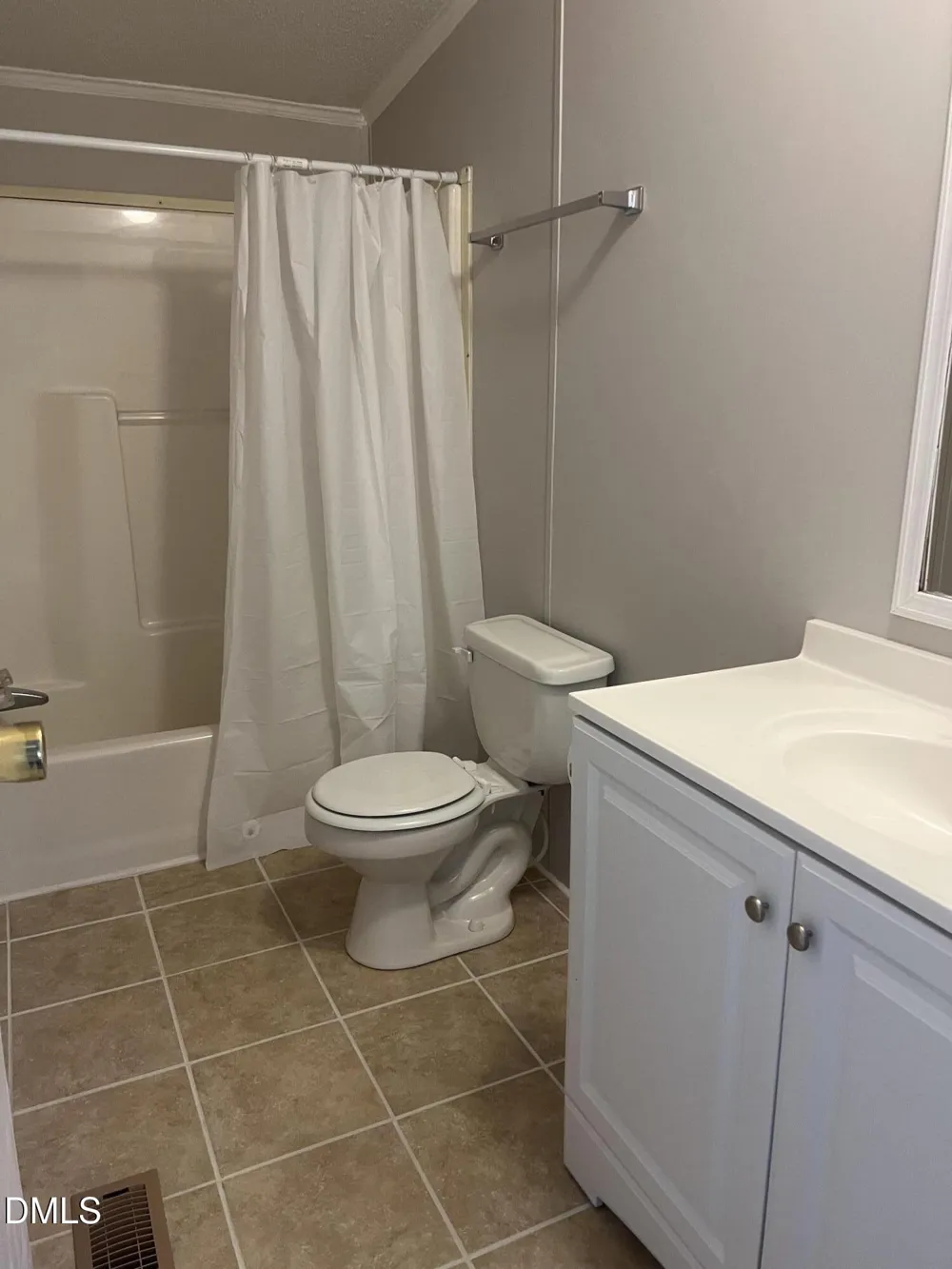 121 Ash Street Coats, NC 27521