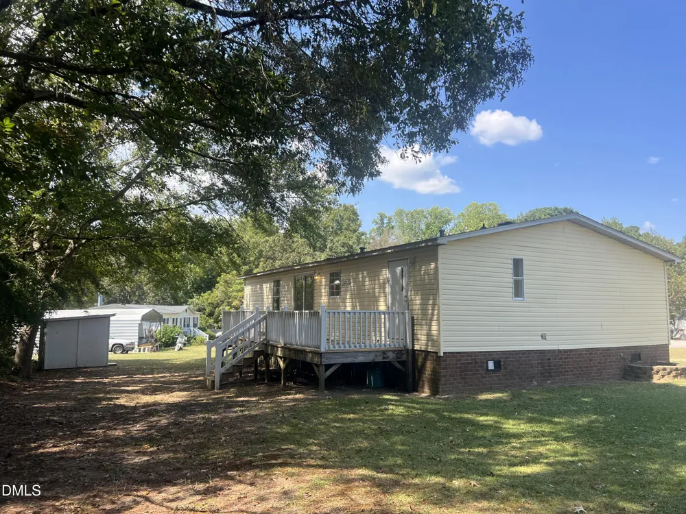 121 Ash Street Coats, NC 27521