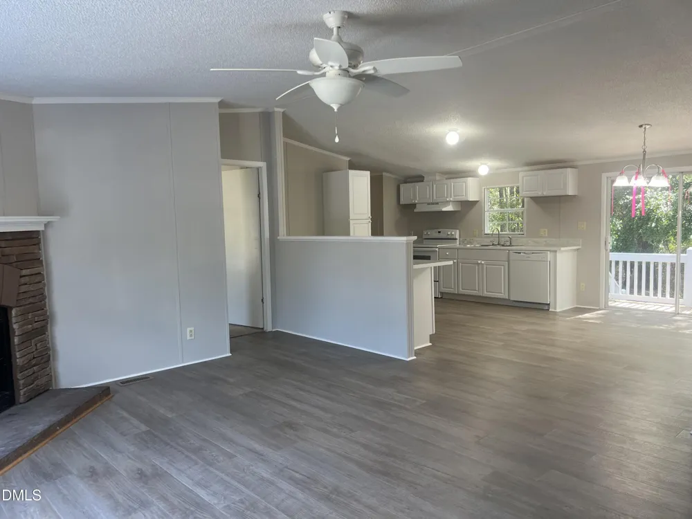 121 Ash Street Coats, NC 27521
