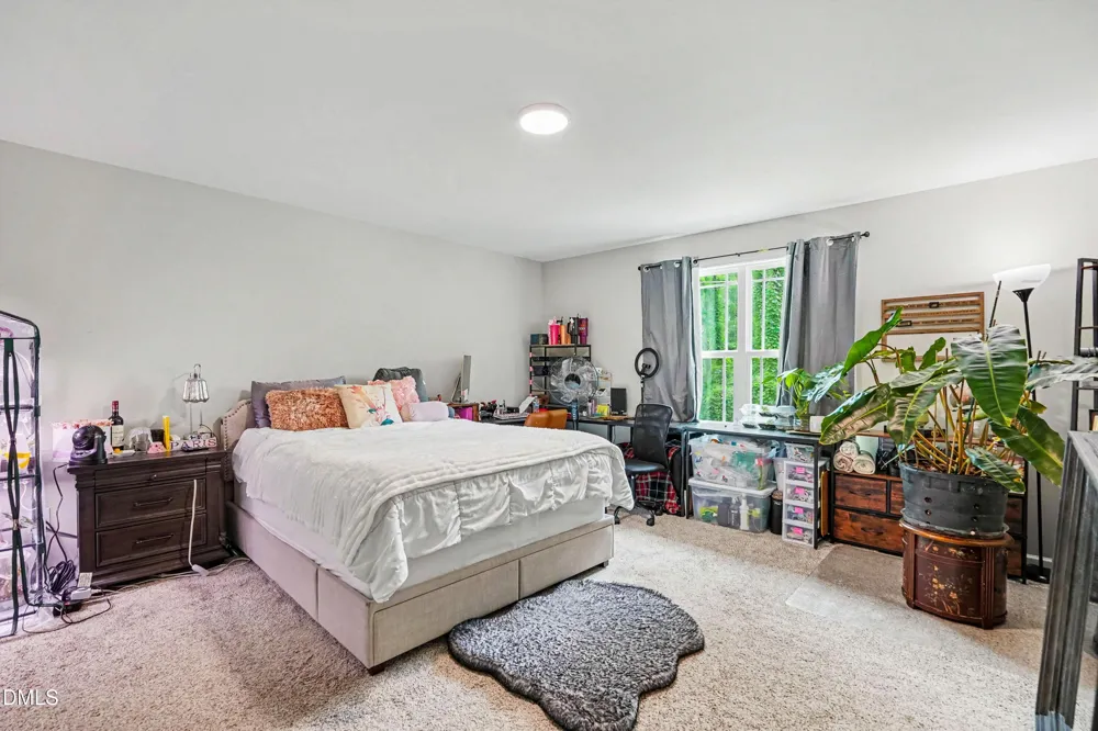 212 Tanglewood Drive Louisburg, NC 27549
