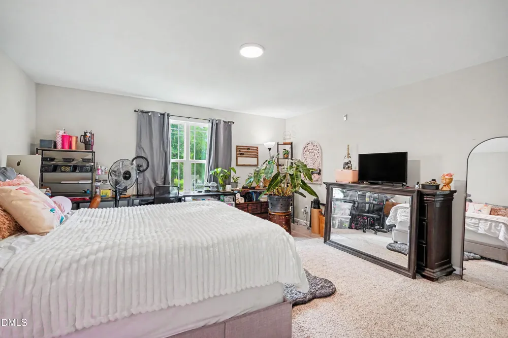 212 Tanglewood Drive Louisburg, NC 27549