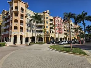 18001 Bluewater Drive Naples, FL 34114