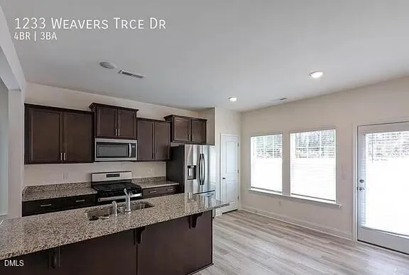 1233 Weavers Trace Drive Zebulon, NC 27597