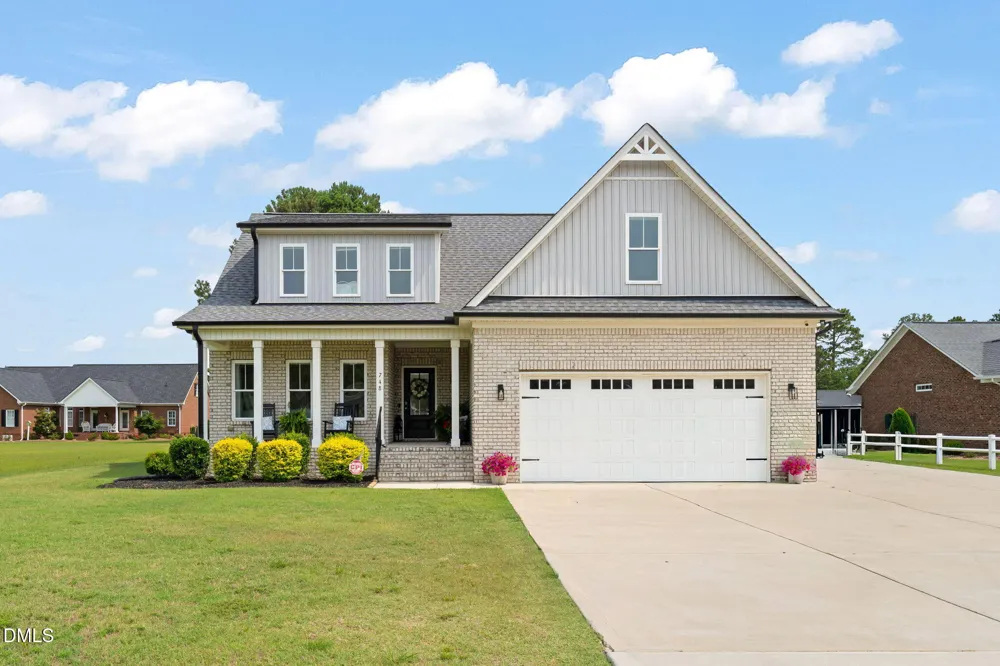 748 Old School Road Four Oaks, NC 27524