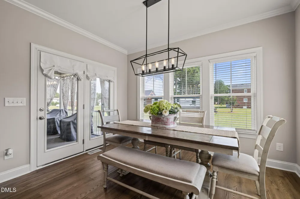 748 Old School Road Four Oaks, NC 27524