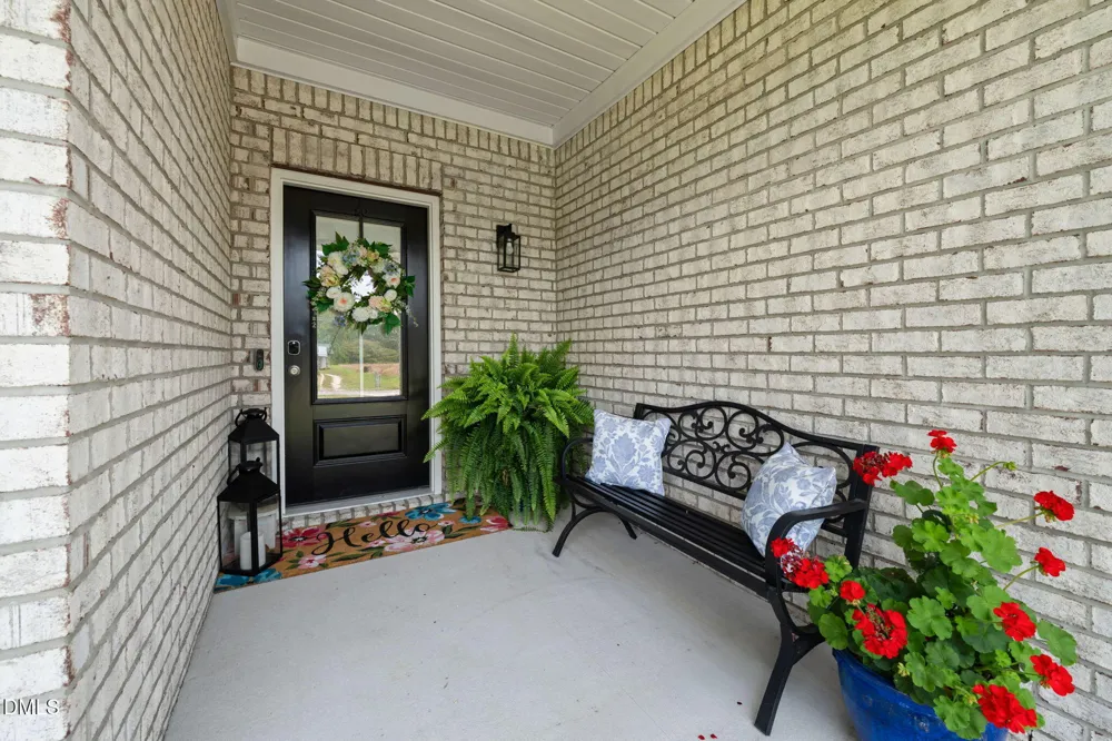 748 Old School Road Four Oaks, NC 27524