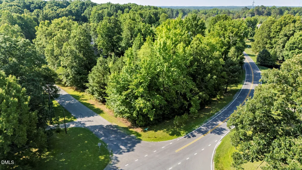 5303 Forest Oaks Drive Greensboro, NC 27406