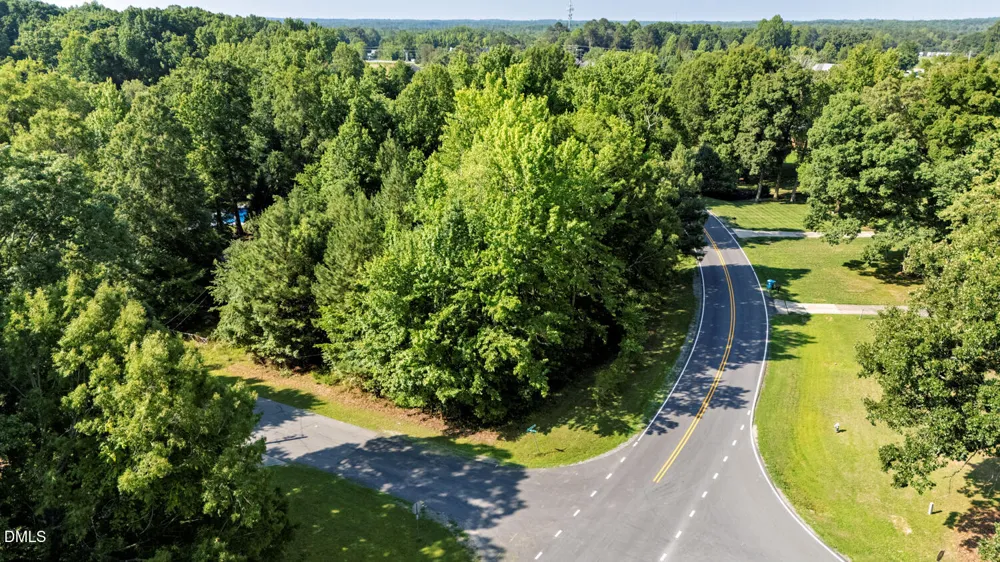 5303 Forest Oaks Drive Greensboro, NC 27406
