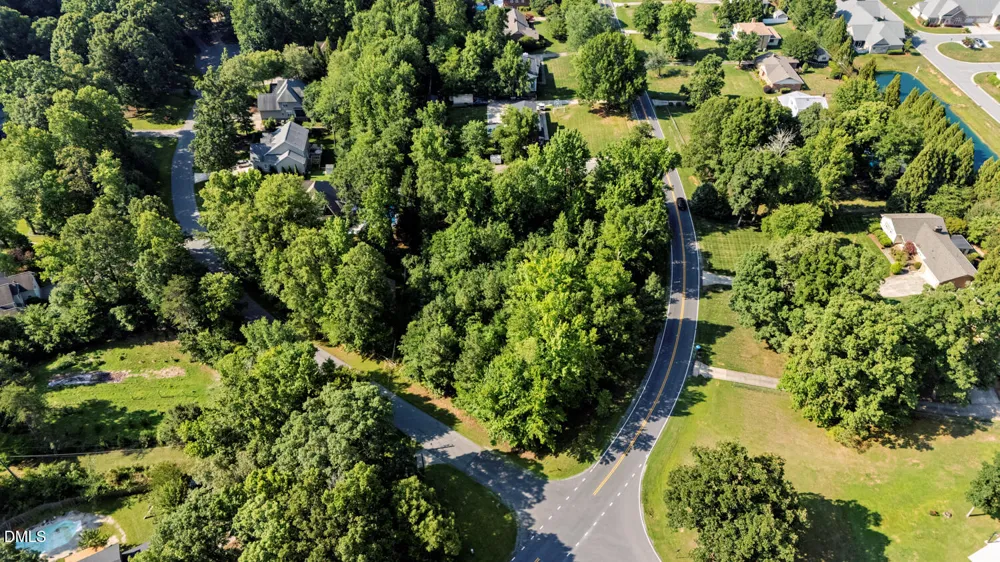 5303 Forest Oaks Drive Greensboro, NC 27406