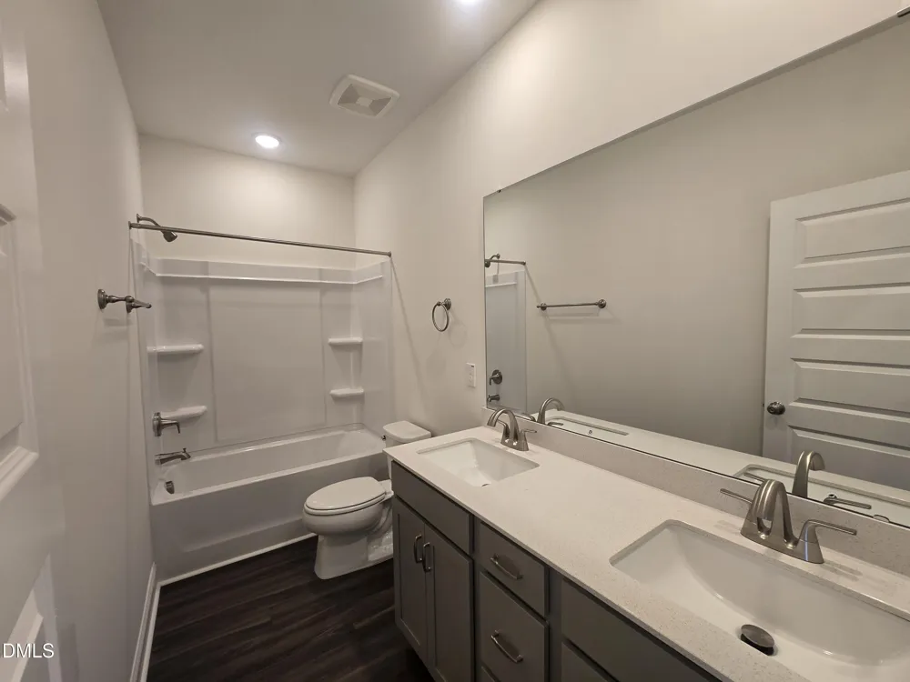 109 Ailey Brook Way #200 Wake Forest, NC 27587