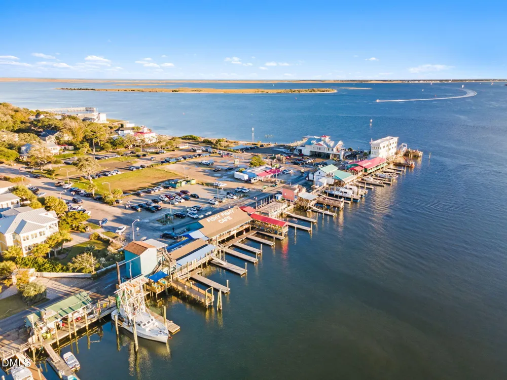 122 NE 37th Street Oak Island, NC 28465