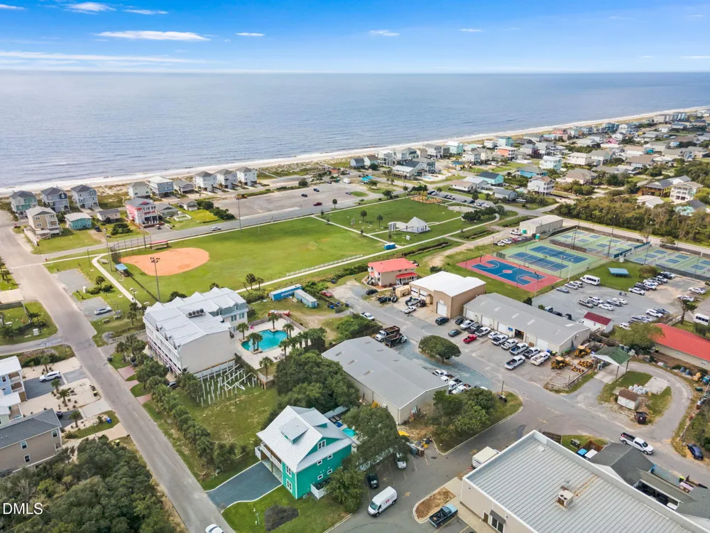 122 NE 37th Street Oak Island, NC 28465