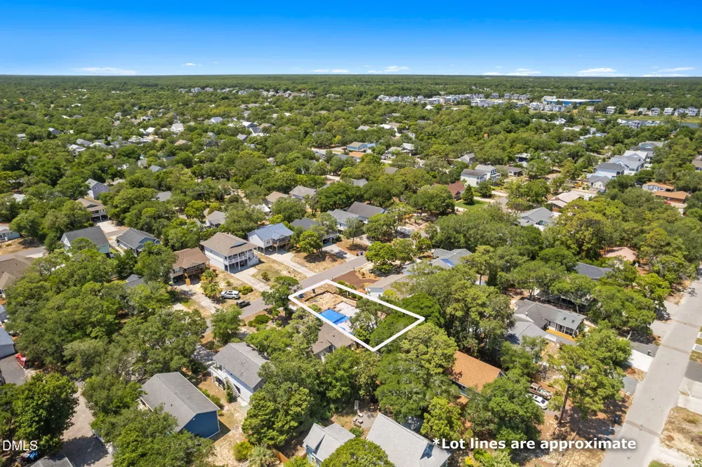 122 NE 37th Street Oak Island, NC 28465