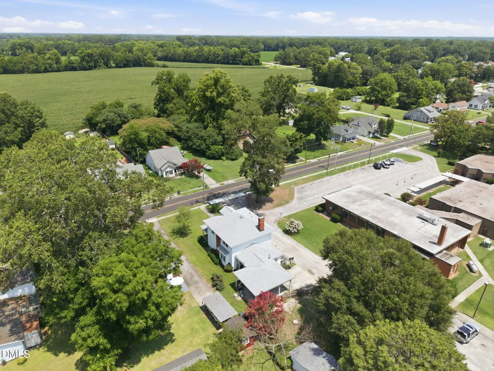 501 S Main Street Stantonsburg, NC 27883