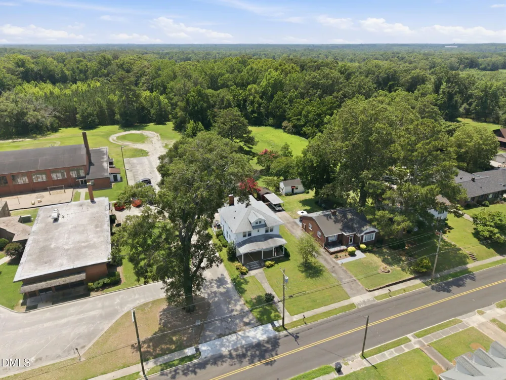 501 S Main Street Stantonsburg, NC 27883