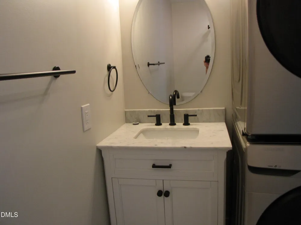 220 Elizabeth Street #Apt B2 Chapel Hill, NC 27514