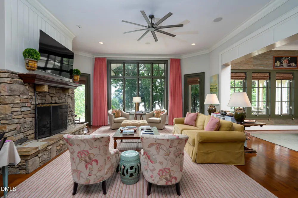 2375 Southpoint Lane New London, NC 28127