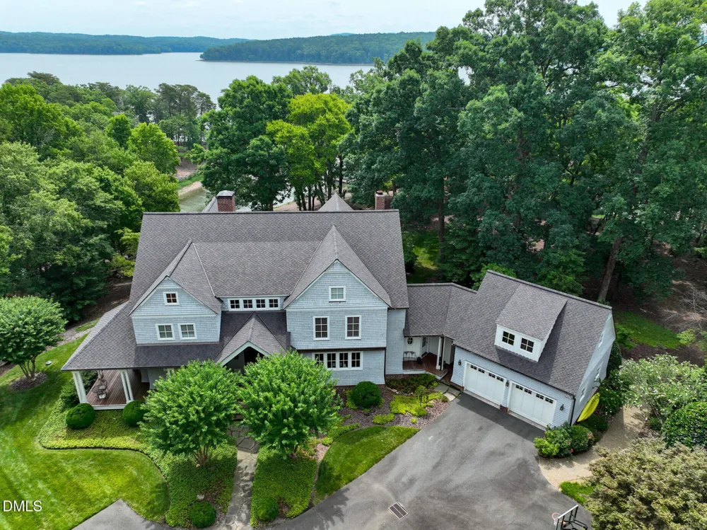 2375 Southpoint Lane New London, NC 28127