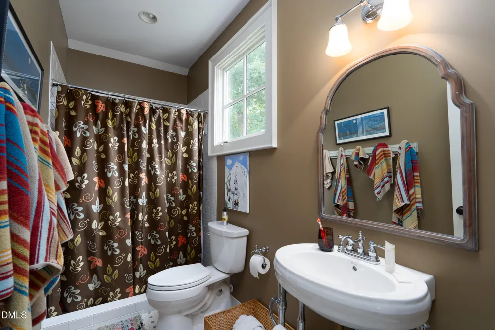 2375 Southpoint Lane New London, NC 28127