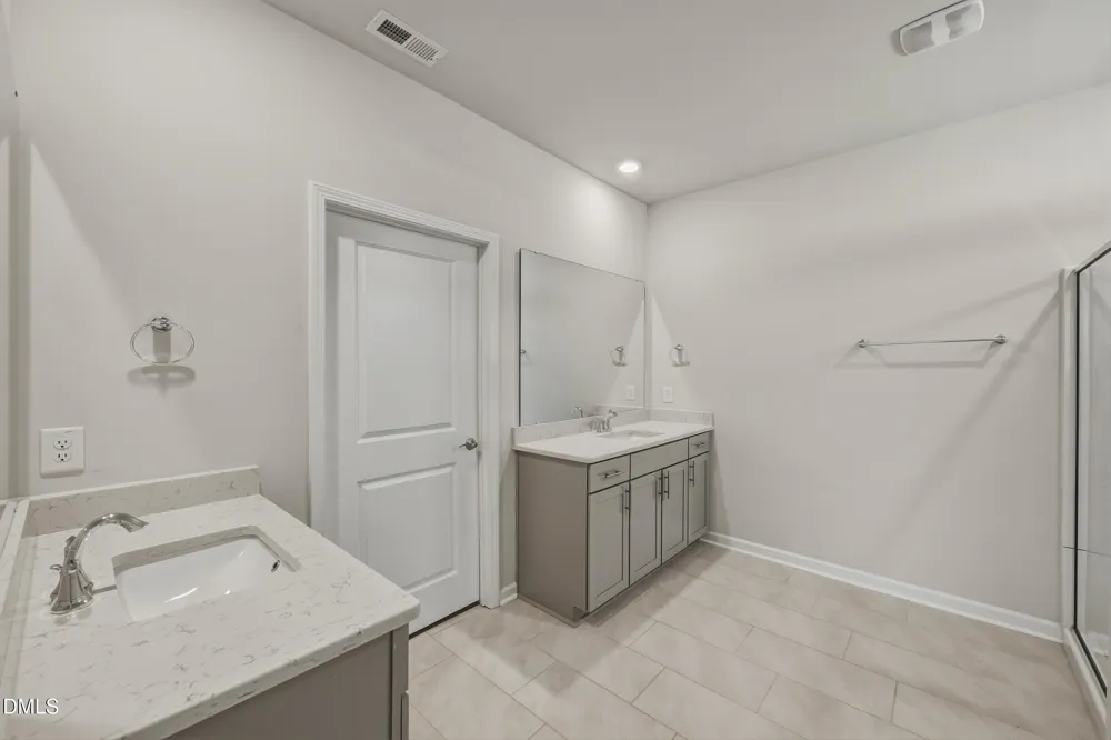 6443 Grogan Hill Road Whitsett, NC 27377