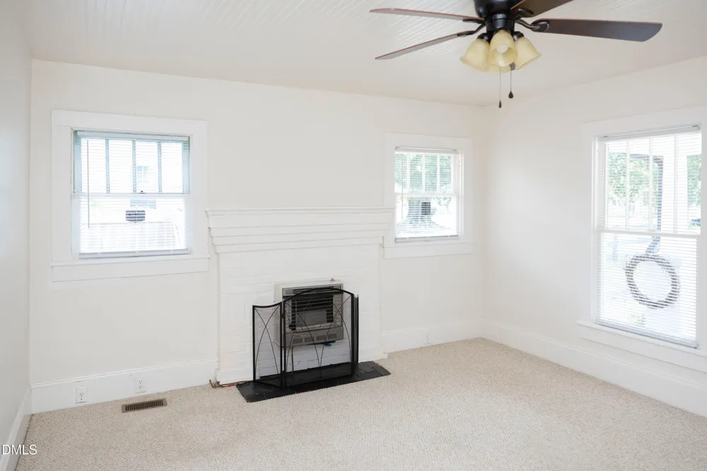706 S Magnolia Dunn, NC 28334