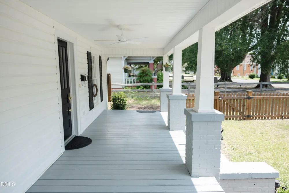 706 S Magnolia Dunn, NC 28334