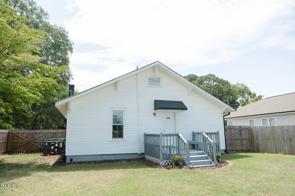706 S Magnolia Dunn, NC 28334