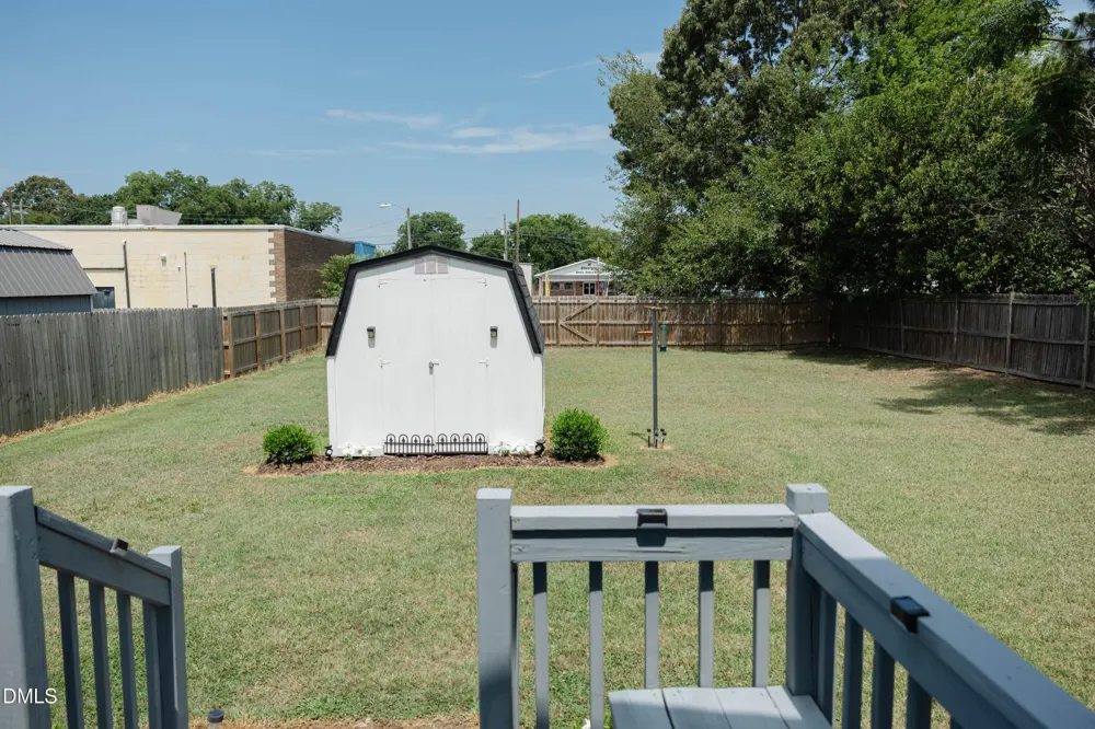 706 S Magnolia Dunn, NC 28334