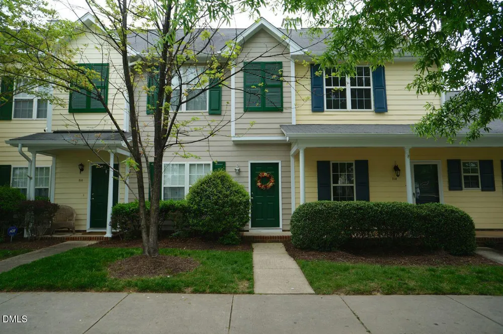 312 Commons Drive Holly Springs, NC 27540