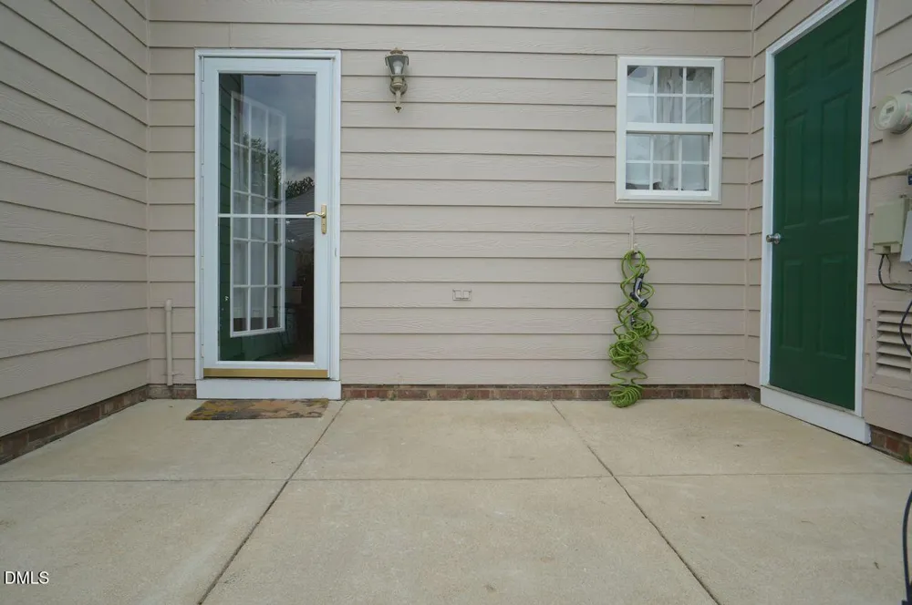 312 Commons Drive Holly Springs, NC 27540