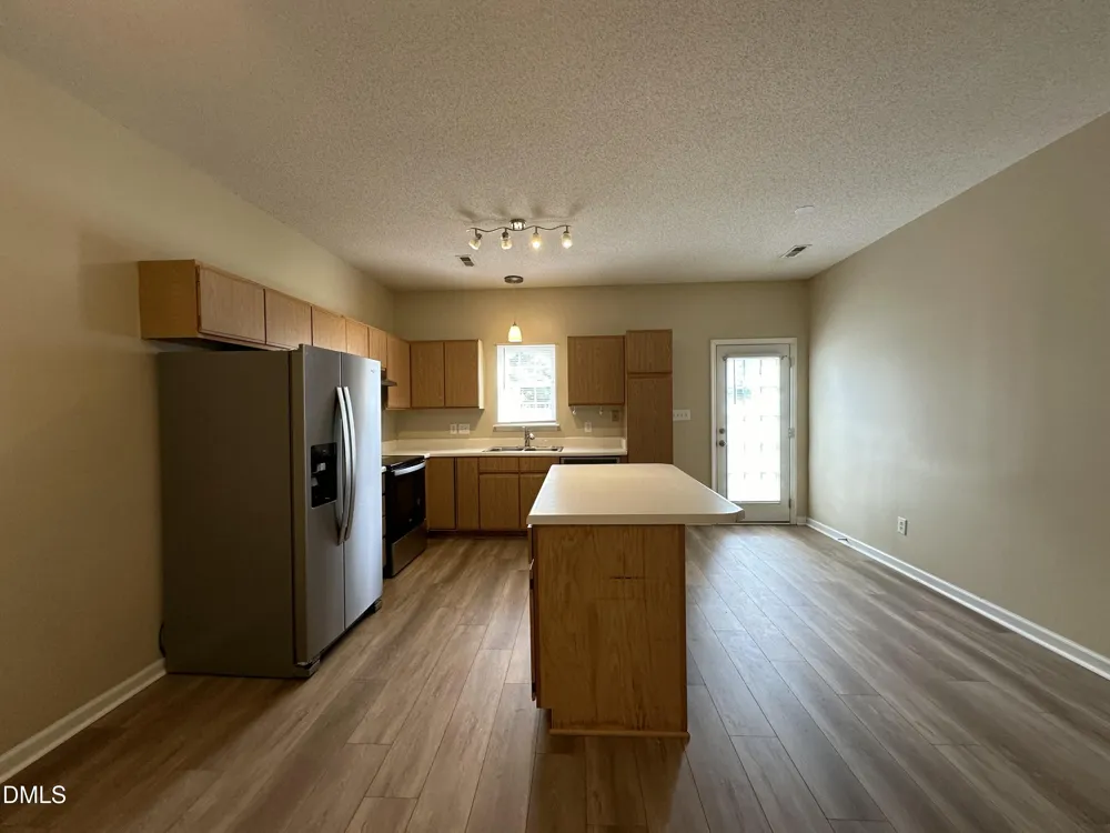 312 Commons Drive Holly Springs, NC 27540