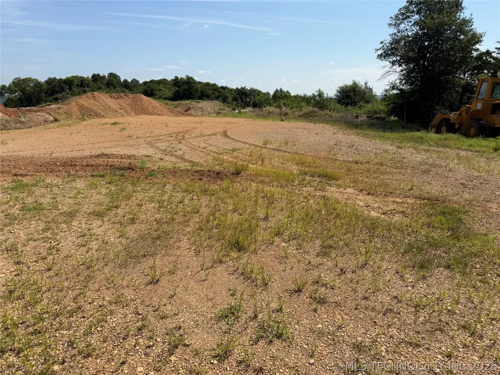 3996 Vinita Road Atoka, OK 74525