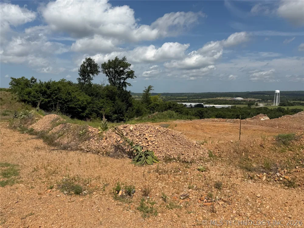 3996 Vinita Road Atoka, OK 74525