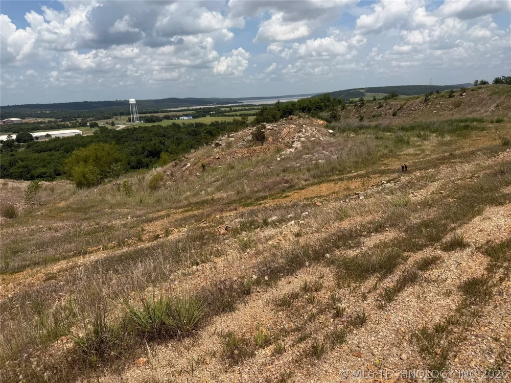 3996 Vinita Road Atoka, OK 74525