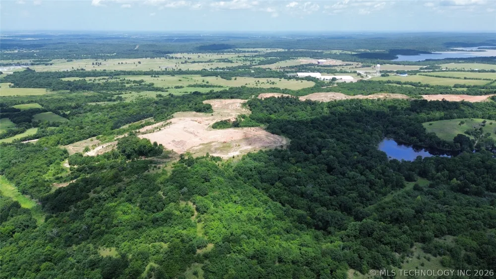 3996 Vinita Road Atoka, OK 74525