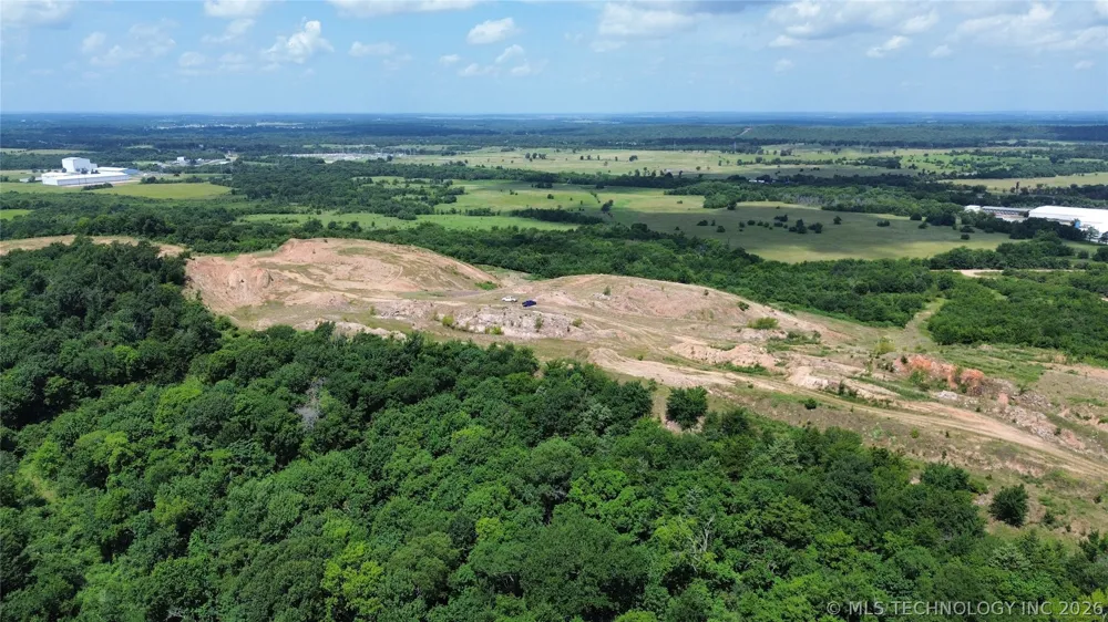3996 Vinita Road Atoka, OK 74525