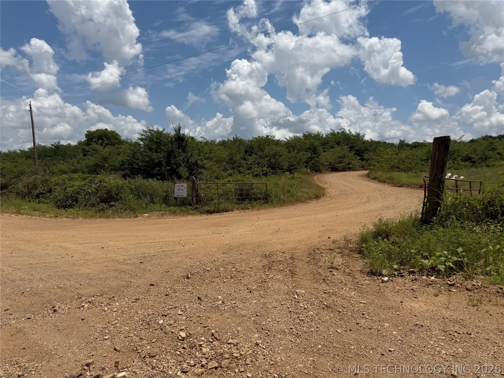 3996 Vinita Road Atoka, OK 74525