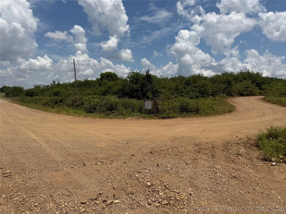 3996 Vinita Road Atoka, OK 74525