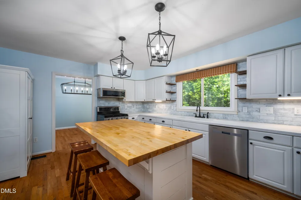 2714 White Smith Road Siler City, NC 27344