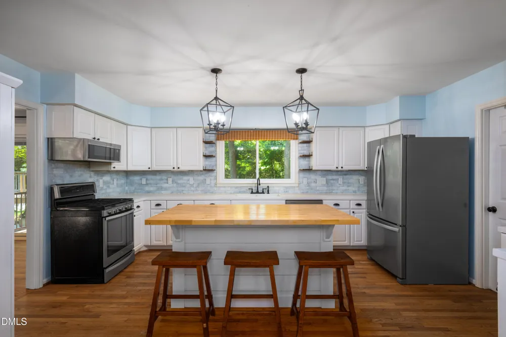 2714 White Smith Road Siler City, NC 27344